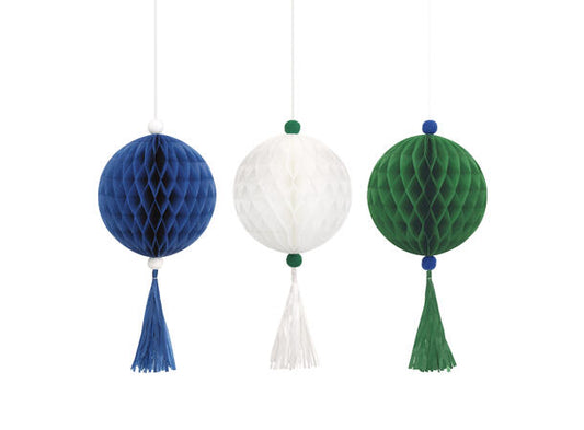 Grønn, hvit og blå honeycomb ball i papir m/tassels.